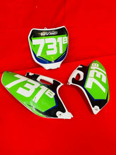 Load image into Gallery viewer, YZ250F NUMBER PLATES KIT PLASTICS # 731 OEM GENUINE YAMAHA YZ WR 250 F (2001-02)