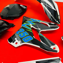 Load image into Gallery viewer, YZ250 UPDATED PLASTICS KIT + AIR BOX GENUINE OEM YAMAHA YZ 250 (2002-2022)
