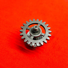 Load image into Gallery viewer, RMZ250 WATER PUMP IMPELLER SHAFT GEAR GENUINE OEM SUZUKI RMZ 250 (2007-2013)
