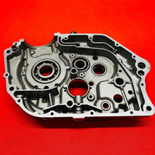 Load image into Gallery viewer, DRZ125 ENGINE CASES CRANKCASE OEM GENUINE SUZUKI DR-Z DRZ 125 L (2003-2007)