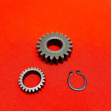Load image into Gallery viewer, KX85 PRIMARY DRIVE GEAR CRANK SHAFT OEM GENUINE KAWASAKI KX 85 100 (2001-2013)