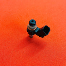 Load image into Gallery viewer, CRF250F FUEL INJECTOR ASSEMBLY EFI KEIHIN OEM GENUINE HONDA CRF 250 F (2019-2025