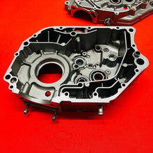 Load image into Gallery viewer, DRZ125 ENGINE CASES CRANKCASE OEM GENUINE SUZUKI DR-Z DRZ 125 L (2003-2007)