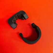 Load image into Gallery viewer, YZ400F FRAME MOUNTS TANK BUSHINGS SPACERS GENUINE OEM YAMAHA WR YZ 400 F (98-00)