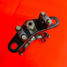 Load image into Gallery viewer, XR80 TRIPLE CLAMPS TREES ORIGINAL VINTAGE GENUINE OEM HONDA XR 80 (1979-1984)
