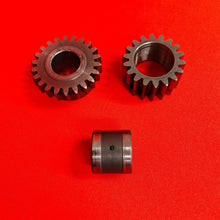Load image into Gallery viewer, TTR50 PRIMARY DRIVE GEAR CRANK SHAFT SPACER GENUINE OEM YAMAHA TTR 50 E