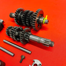 Load image into Gallery viewer, DRZ125 TRANSMISSION COMPLETE GEAR BOX OEM GENUINE SUZUKI DRZ 125 L (2003-2007)