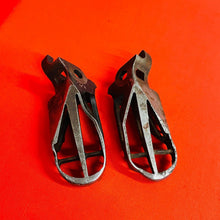 Load image into Gallery viewer, KX250F FOOT PEGS KIT SPRINGS NEW PINS GENUINE OEM KAWASAKI KX 250 F (2006-2008)