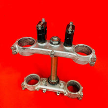 Load image into Gallery viewer, KX250 TRIPLE CLAMPS TREES PRO TAPER 1 1/8&quot; GENUINE OEM KAWASAKI KX 250 (94-95)