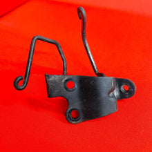 Load image into Gallery viewer, TTR 110 WIRE MOUNT CABLE GUIDE FRAME BRACKET GENUINE OEM YAMAHA TTR110 E