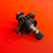 Load image into Gallery viewer, YZ400F KICK START SHAFT GEAR SPINDLE GENUINE OEM YAMAHA WR YZ 400 F (98-00)