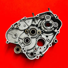 Load image into Gallery viewer, KX85 RIGHT ENGINE CASE CRANKCASE OEM GENUINE KAWASAKI KX 85 100 (2001-2005)