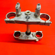 Load image into Gallery viewer, CRF250R TRIPLE CLAMPS TREES GENUINE OEM HONDA CRF 250 R (05-07)