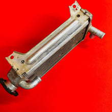 Load image into Gallery viewer, RMZ250 RADIATOR FILL SIDE CAP GENUINE OEM SUZUKI RMZ 250 (2007-2009)