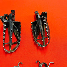 Load image into Gallery viewer, CRF250R FOOT PEGS LEFT RIGHT SPRINGS GENUINE OEM HONDA CRF 250 R (2004-2008)