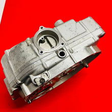 Load image into Gallery viewer, DRZ125 ENGINE CASES MATCHING CRANKCASE OEM GENUINE SUZUKI DR-Z DRZ 125 L (03-07)