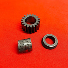 Load image into Gallery viewer, CRF70 PRIMARY DRIVE GEAR CRANK SHAFT OEM GENUINE HONDA CRF XR 70 (2004-2012)