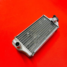 Load image into Gallery viewer, RMZ250 RADIATOR RIGHT FILL SIDE WITH CAP GENUINE OEM SUZUKI RMZ 250 (2007-2009)