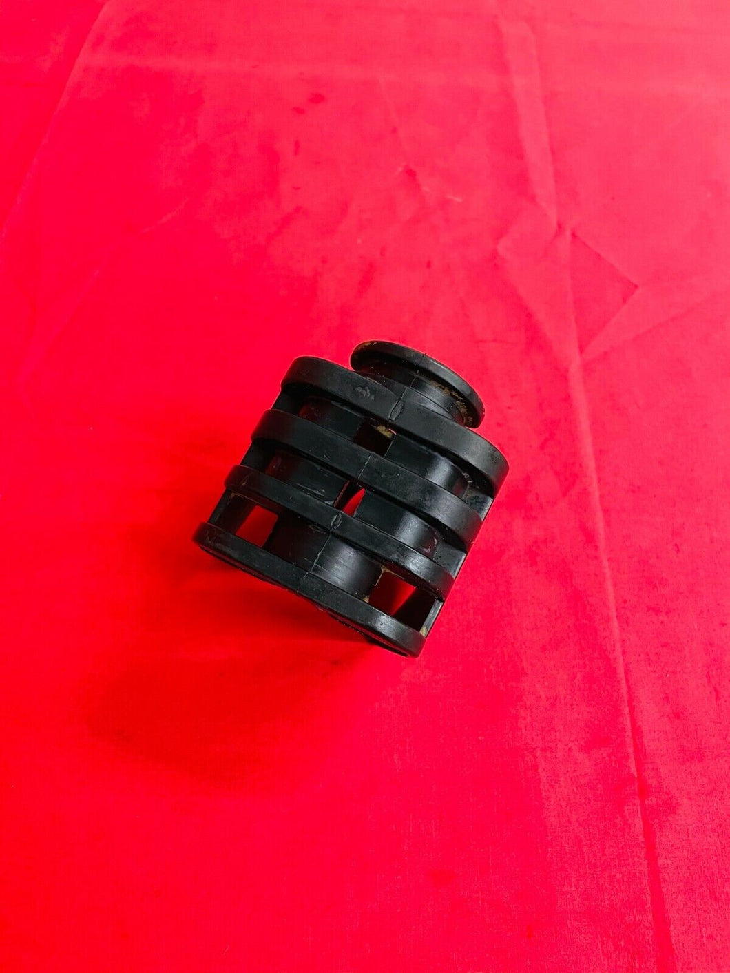 TTR110 GAS TANK RUBBER MOUNT SHOCK BOOT COVER OEM GENUINE YAMAHA TTR 110 E