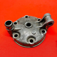 Load image into Gallery viewer, YZ250 CYLINDER HEAD CAP TOP END NEW SPARK PLUG GENUINE OEM YAMAHA YZ 250 (01-24)