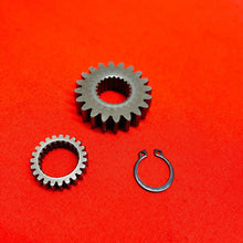 Load image into Gallery viewer, KX85 PRIMARY DRIVE GEAR CRANK SHAFT OEM GENUINE KAWASAKI KX 85 100 (2001-2013)