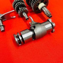 Load image into Gallery viewer, YAMAHA MX80 TRANSMSSION COMPLETE GEAR BOX OEM GENUINE TY GT MX 80 (1974-1982)