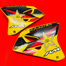 Load image into Gallery viewer, RM125 SHROUDS TANK COVERS ROCKSTAR PLASTICSGENUINE OEM SUZUKI RM 125 (2001-2008