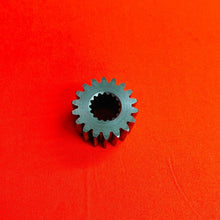Load image into Gallery viewer, XR75 PRIMARY DRIVE GEAR CRANK PINION GENUINE OEM HONDA XR 75 (73-79)