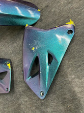 Load image into Gallery viewer, RM125 SHROUDS FENDER PLASTICS OEM GENUINE SUZUKI RM 125 250 (01-06)