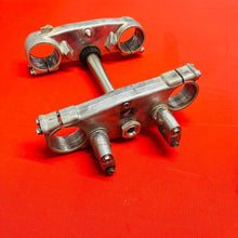 Load image into Gallery viewer, CRF250R TRIPLE CLAMPS TREES GENUINE OEM HONDA CRF 250 R (05-07)