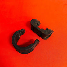 Load image into Gallery viewer, YZ400F FRAME MOUNTS TANK BUSHINGS SPACERS GENUINE OEM YAMAHA WR YZ 400 F (98-00)