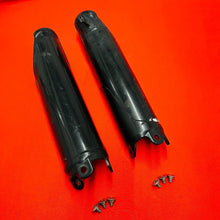 Load image into Gallery viewer, CRF250R FORK GUARDS COVERS BLACK GENUINE OEM HONDA CRF 250 R (2004-2008)