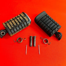 Load image into Gallery viewer, DT50 FOOT PEGS WIDE FOOTPEGS GENUINE OEM YAMAHA 1988 DT50LC DT 50 LC (1988-1990)