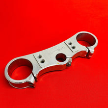 Load image into Gallery viewer, KTM250 TRIPLE CLAMP UPPER TOP 594010340 18-20 GENUINE OEM KTM 250 450 SX F SX-F