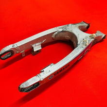 Load image into Gallery viewer, YZ250 SWING ARM POLISHED SWINGARM GENUINE OEM YAMAHA YZ 250 (2002-2004)