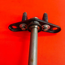 Load image into Gallery viewer, XR80 TRIPLE CLAMPS TREES ORIGINAL VINTAGE GENUINE OEM HONDA XR 80 (1979-1984)