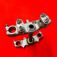Load image into Gallery viewer, CRF150F TRIPLE CLAMPS TREES GENUINE OEM HONDA CRF 150 F (2003-2017)