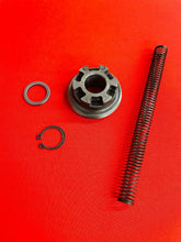 Load image into Gallery viewer, PW50 OIL PUMP DRIVE GEAR WORM PINION OEM GENUINE YAMAHA PW 50 Y ZINGER  