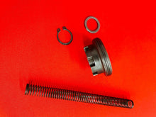 Load image into Gallery viewer, PW50 OIL PUMP DRIVE GEAR WORM PINION OEM GENUINE YAMAHA PW 50 Y ZINGER  