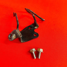 Load image into Gallery viewer, TTR 110 WIRE MOUNT CABLE GUIDE FRAME BRACKET GENUINE OEM YAMAHA TTR110 E