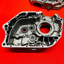 Load image into Gallery viewer, DRZ125 ENGINE CASES CRANKCASE OEM GENUINE SUZUKI DR-Z DRZ 125 L (2003-2007)