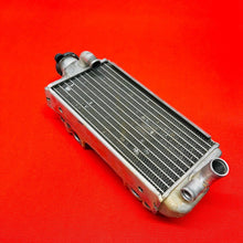 Load image into Gallery viewer, RMZ250 RADIATOR RIGHT FILL SIDE WITH CAP GENUINE OEM SUZUKI RMZ 250 (2007-2009)