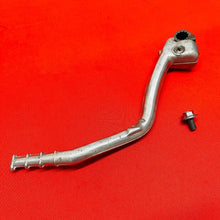 Load image into Gallery viewer, RMZ450 KICK STARTER KICKSTART LEVER BOLT GENUINE OEM SUZUKI RMZ 450 (2005-2007)