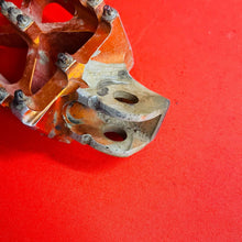 Load image into Gallery viewer, KLX110 TURNER FOOT PEGS ORANGE WIDE FOOTPEGS KAWASAKI DRZ KLX 110