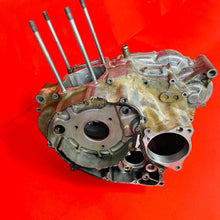 Load image into Gallery viewer, TRX250 CRANKCASE ENGINE CASES MOTOR GENUINE OEM HONDA TRX 250