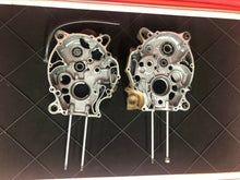 Load image into Gallery viewer, TTR90 ENGINE CASES MOTOR CRANKCASE OEM GENUINE YAMAHA TTR 90 E (FITS ALL YEARS)
