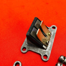 Load image into Gallery viewer, YAMAHA MX80 REEDS VALVE CAGE INTAKE MANIFOLD OEM GENUINE TY GT MX 80 (1974-1982)