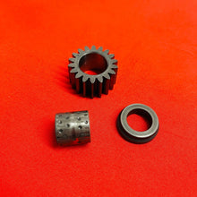 Load image into Gallery viewer, CRF70 PRIMARY DRIVE GEAR CRANK SHAFT OEM GENUINE HONDA CRF XR 70 (2004-2012)