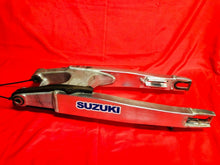 Load image into Gallery viewer, 07 RM125 SWING ARM SWINGARM OEM SUZUKI RM 125 (01-07)