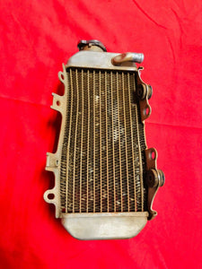 CRF 150 R RADIATOR FILL SIDE WITH CAP OEM (07-18) HONDA CRF150R RB